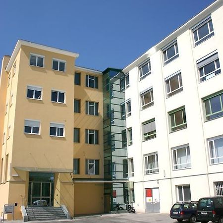 Workbase Hostel Wien Exterior foto